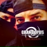 Grand Opus, Joc Scholar, Centric
