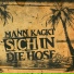 Mann kackt sich in die Hose